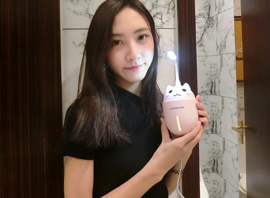 Enjoy a fresher and more confortable space with our Cat Humidifier with Fan and Night Light